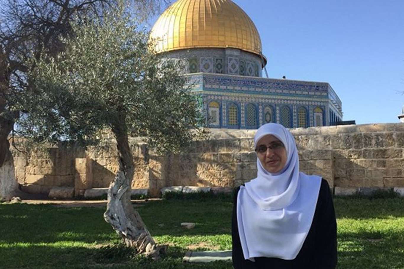 الاحتلال يزيد من اعتداءاتها للمرابطات في المسجد الأقصى الاحتلال يزيد من اعتداءاتها للمرابطات في المسجد الأقصى